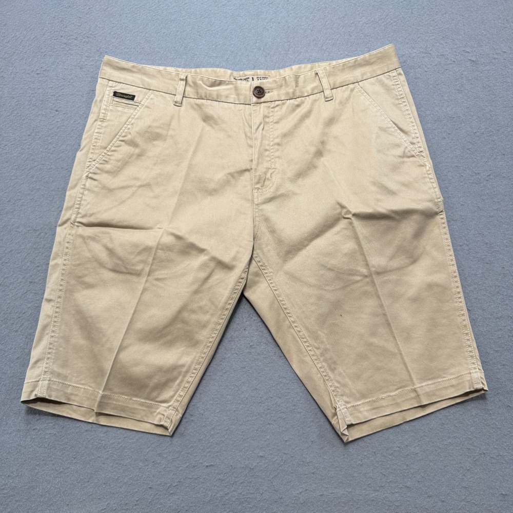 Timber Creek By Wrangler Shorts Men's 38 Beige Lance Regular Rise Chino Stretch